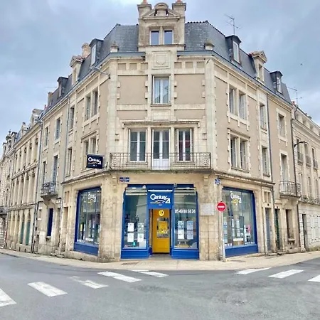 L'ancienne Comedie, En Hyper Centre